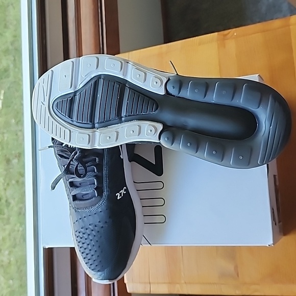 Air max 270 -8.5 black/anth - Picture 3 of 7